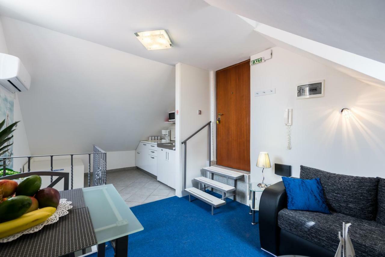 Nona Lena Studio Apartment Split Ngoại thất bức ảnh